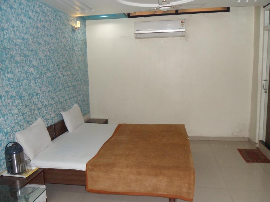 Hotel Atithi Ahmedabad Cameră foto